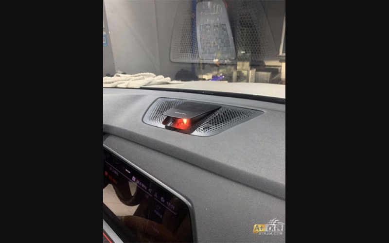 升降中音升級  寶馬X7